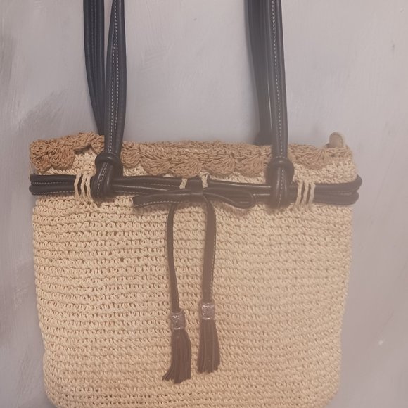 Brighton Handbags - Brighton Raffia Bag❤️